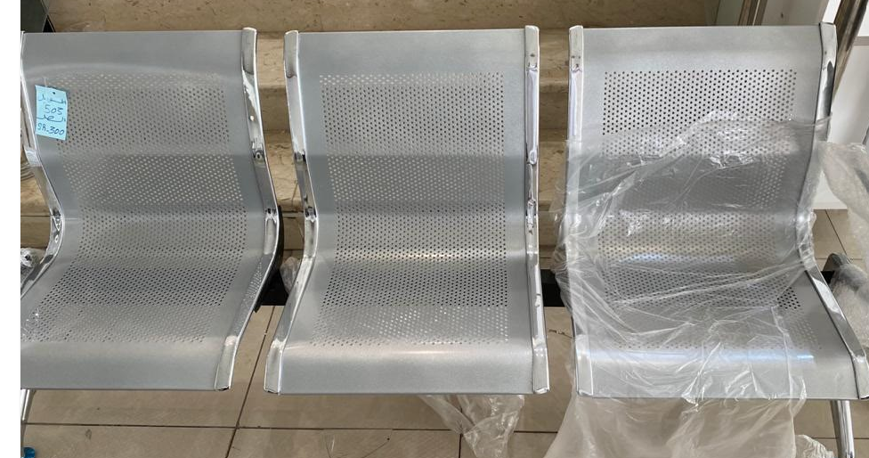 مقعد استيل ثلاث فضي