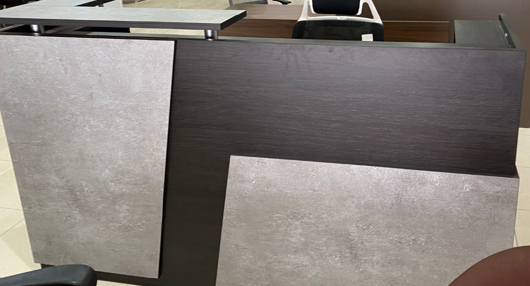 كاونتر استقبال خشب اسود 2 متر